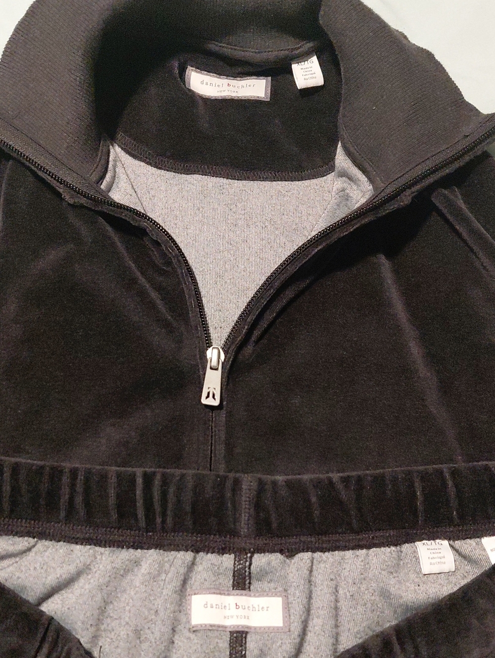 Daniel Buchler Men's Black Velour Sweat Suit